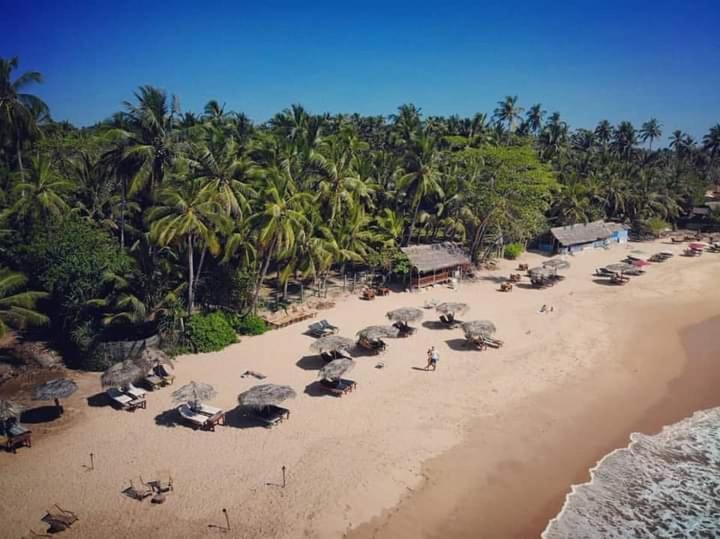 Deshan Homestay & Restaurant Tangalle Ngoại thất bức ảnh