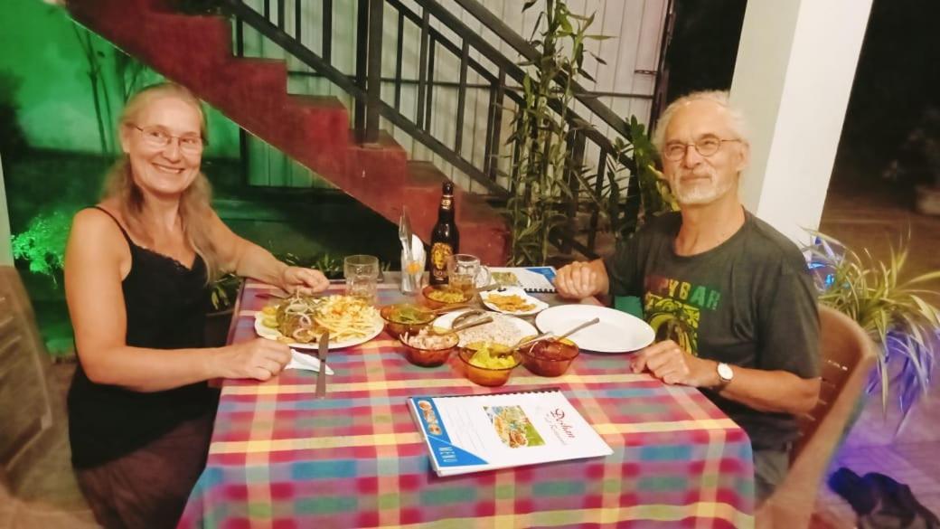 Deshan Homestay & Restaurant Tangalle Ngoại thất bức ảnh