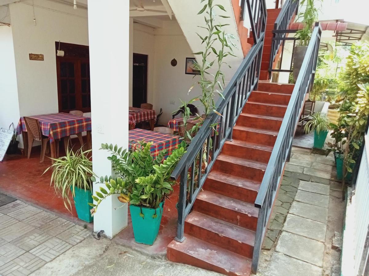Deshan Homestay & Restaurant Tangalle Ngoại thất bức ảnh