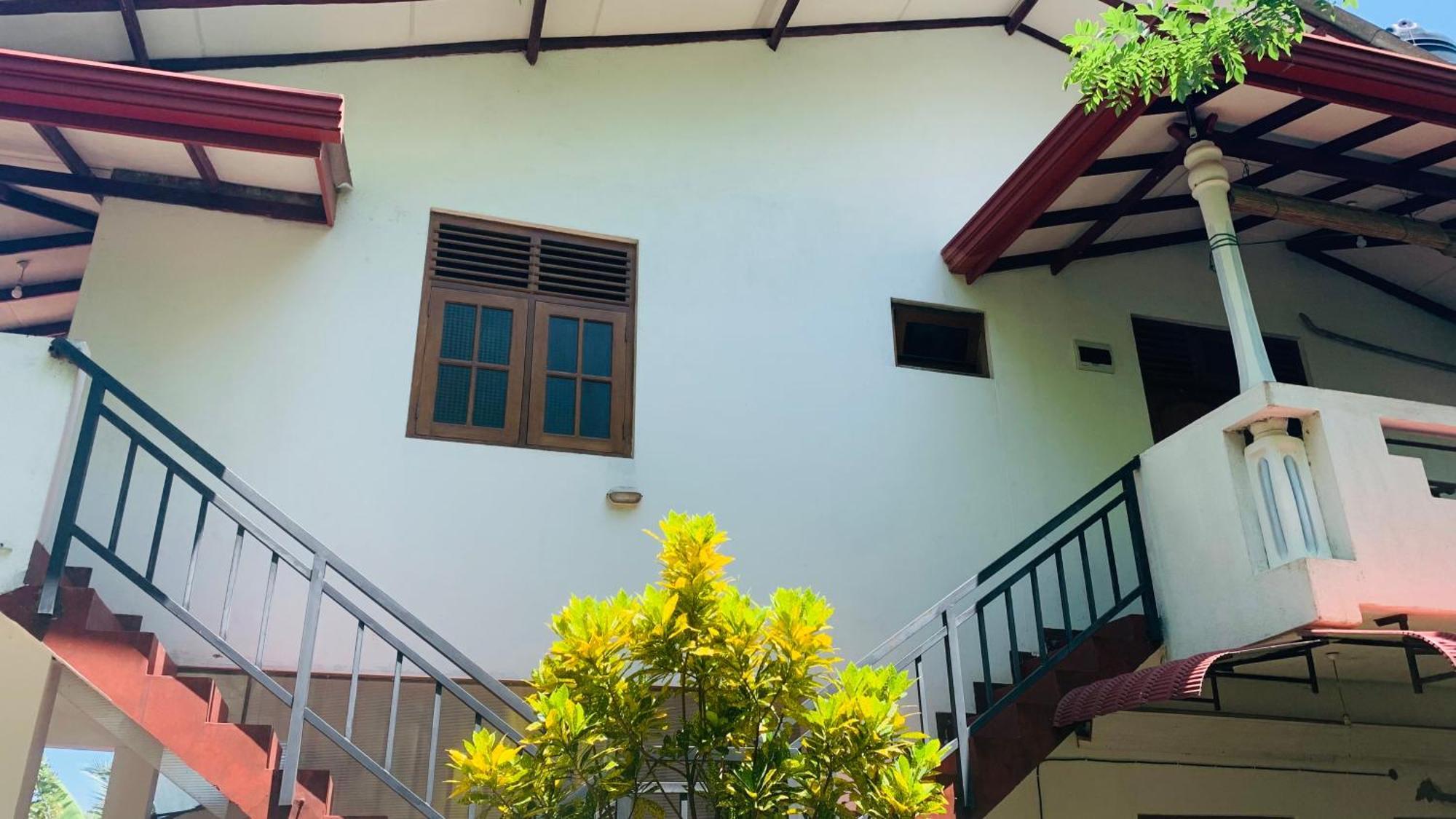 Deshan Homestay & Restaurant Tangalle Ngoại thất bức ảnh