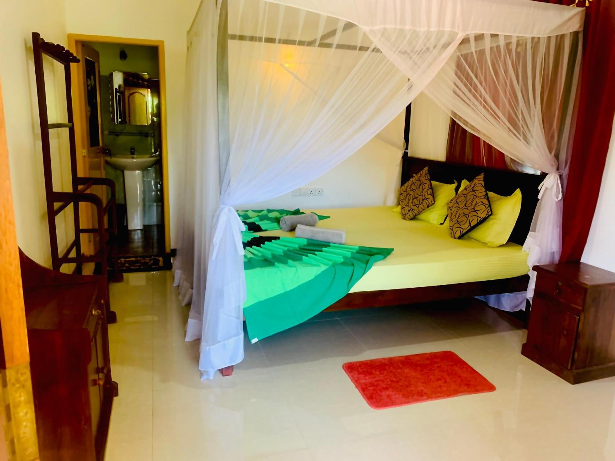 Deshan Homestay & Restaurant Tangalle Ngoại thất bức ảnh